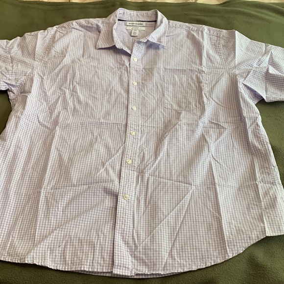 Men’s Amazon Essentials lavender gingham, short sleeve shirt. Size XXL - Picture 10 of 10